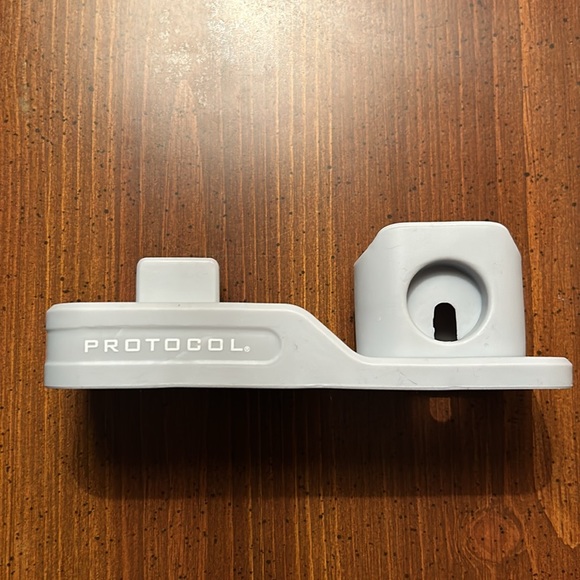 Silicon charging stand -phone-earbuds-watch - Picture 2 of 7